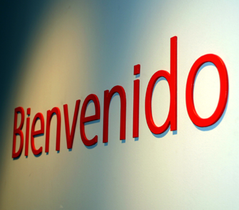 Letras recortadas de PVC blanco lacado color de 10 mm